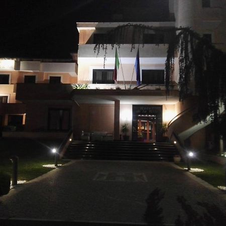 Hotel De La Ville & Centro Congressi Benewent Zewnętrze zdjęcie