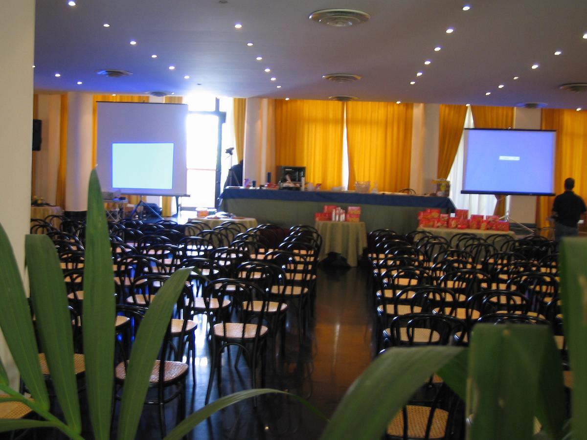 Hotel De La Ville & Centro Congressi Benewent Zewnętrze zdjęcie