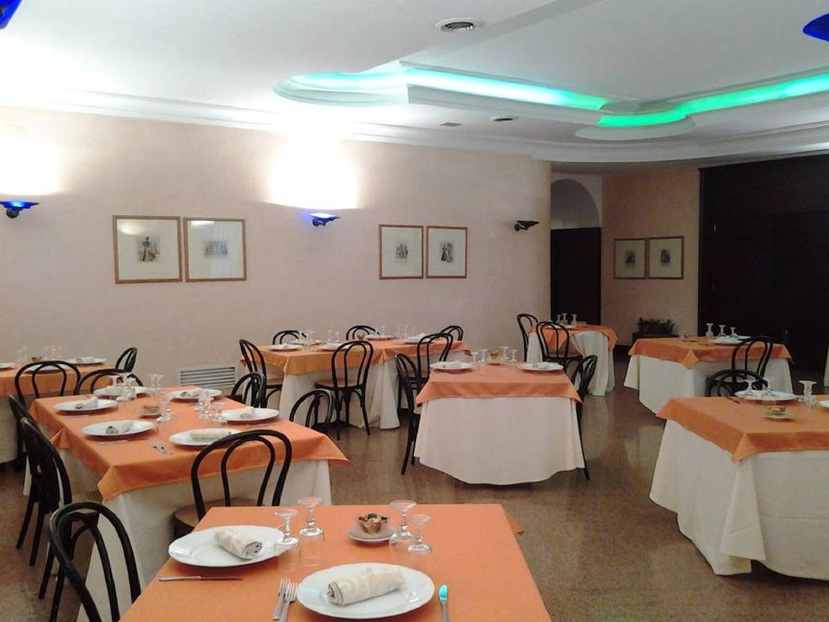 Hotel De La Ville & Centro Congressi Benewent Zewnętrze zdjęcie