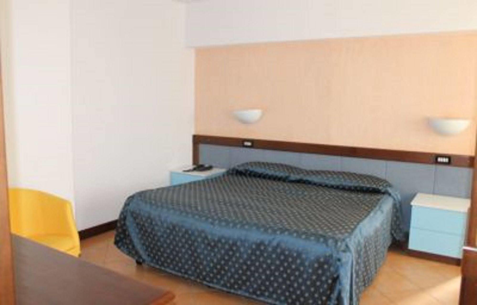Hotel De La Ville & Centro Congressi Benewent Zewnętrze zdjęcie