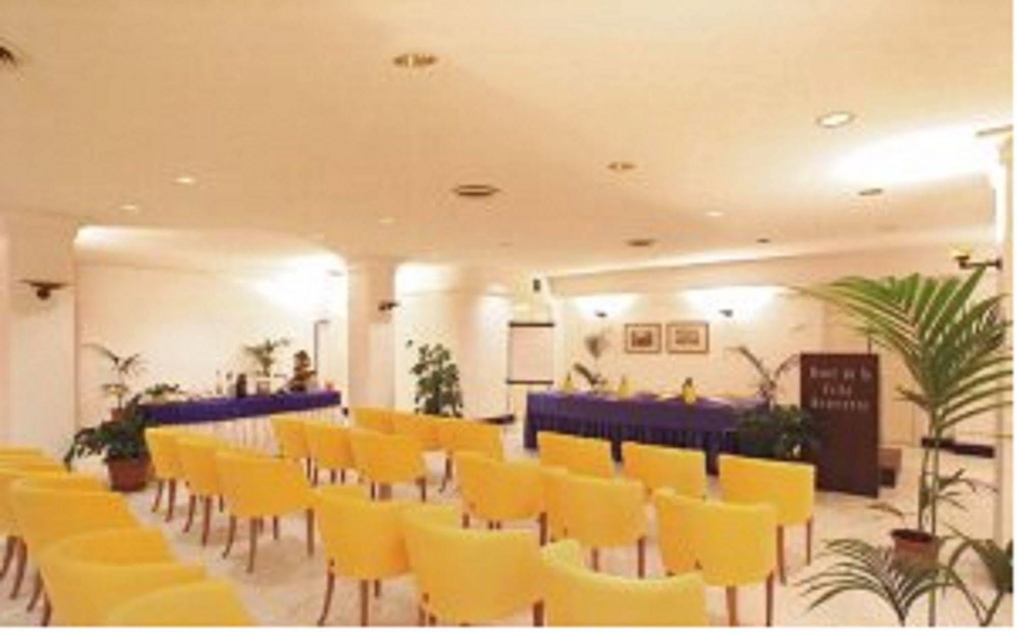 Hotel De La Ville & Centro Congressi Benewent Zewnętrze zdjęcie